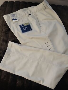 Dockers Men’s Chino Pants in Cream